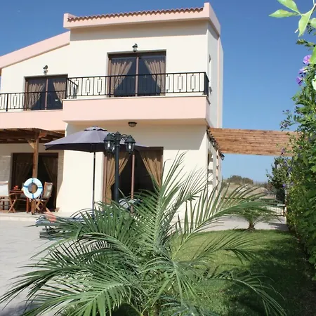 Vineland . Free Wi-fi . Big Pool With Walk In Steps * Pissouri