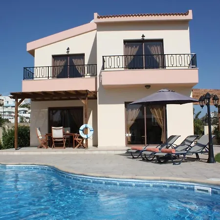 Vineland . Free Wi-fi . Big Pool With Walk In Steps *